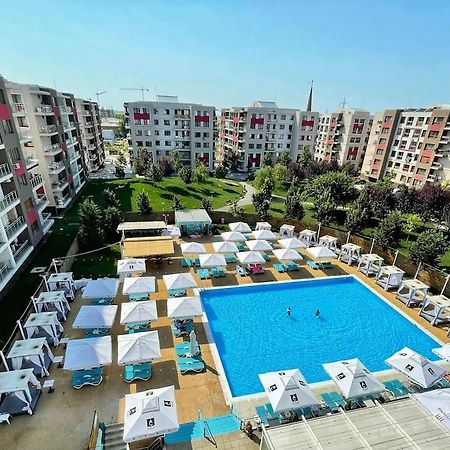 Apartment Solar 50, Private Parking, 2 Bedroom Bukarest Kültér fotó